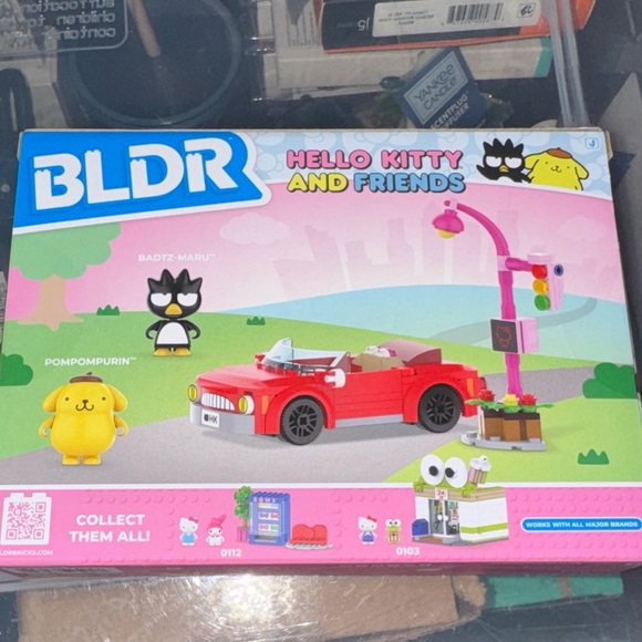 Jazwares Other - BLDR Hello Kitty and Friends Red Convertible Building Set